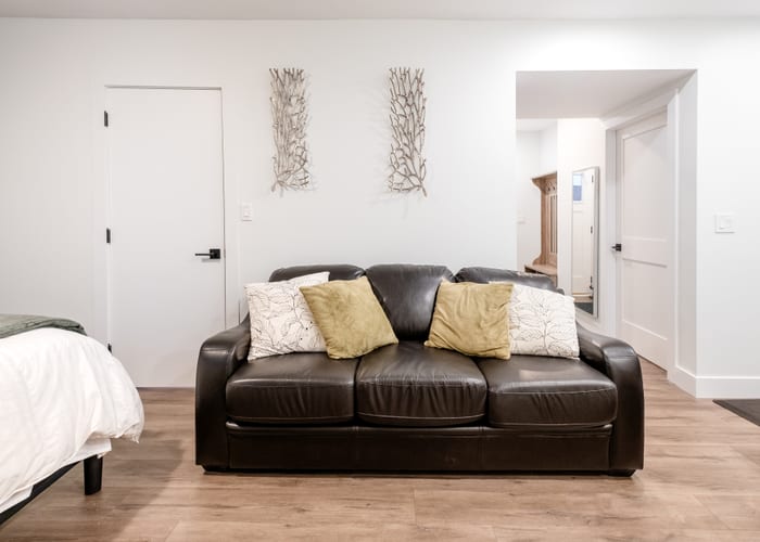 Commercial Street suite bedroom